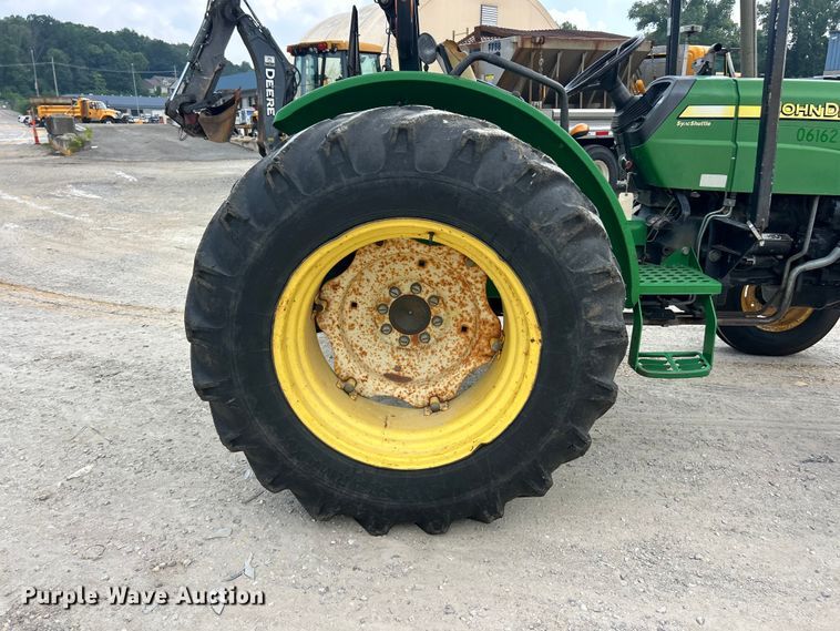 image for item FT6033 2008 John Deere 5425 tractor