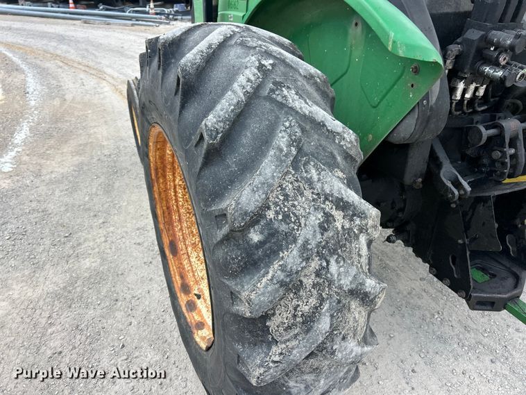 image for item FT6033 2008 John Deere 5425 tractor