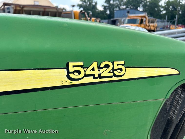 image for item FT6033 2008 John Deere 5425 tractor