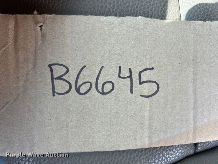 image for item FT6034 2009 Ford F150 XL Ext. Cab pickup truck