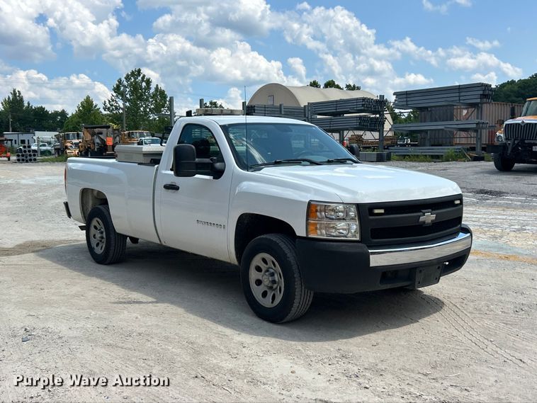 image for item FT6035 2008 Chevrolet Silverado 1500 pickup truck
