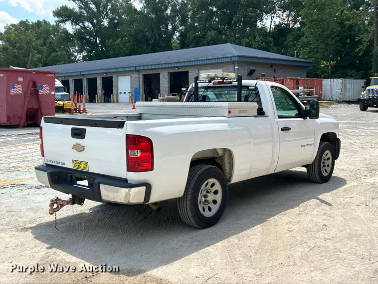 image for item FT6035 2008 Chevrolet Silverado 1500 pickup truck