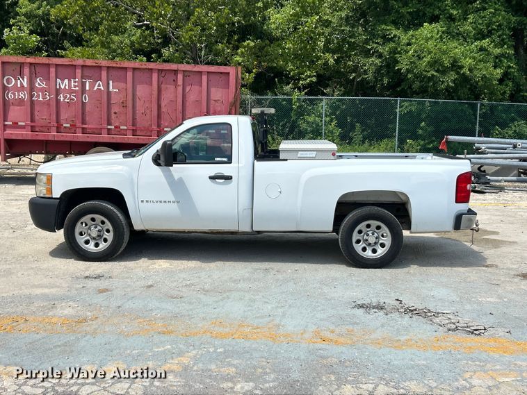 image for item FT6035 2008 Chevrolet Silverado 1500 pickup truck