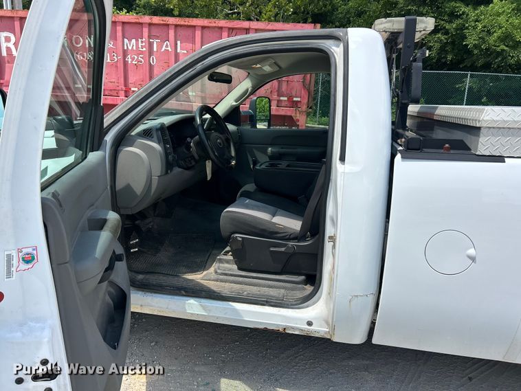 image for item FT6035 2008 Chevrolet Silverado 1500 pickup truck