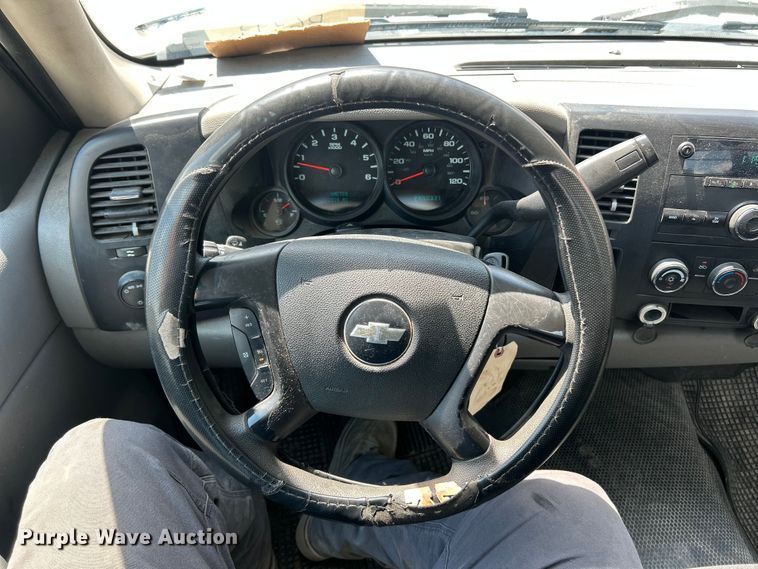image for item FT6035 2008 Chevrolet Silverado 1500 pickup truck