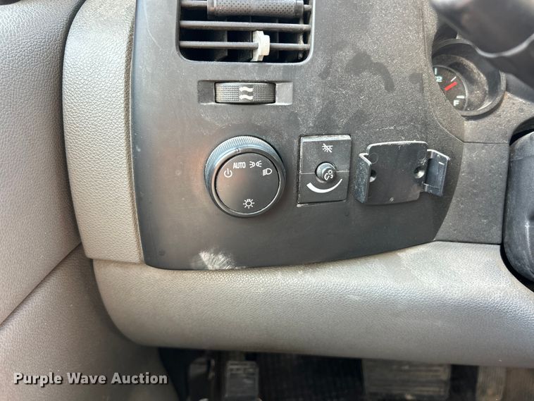 image for item FT6035 2008 Chevrolet Silverado 1500 pickup truck