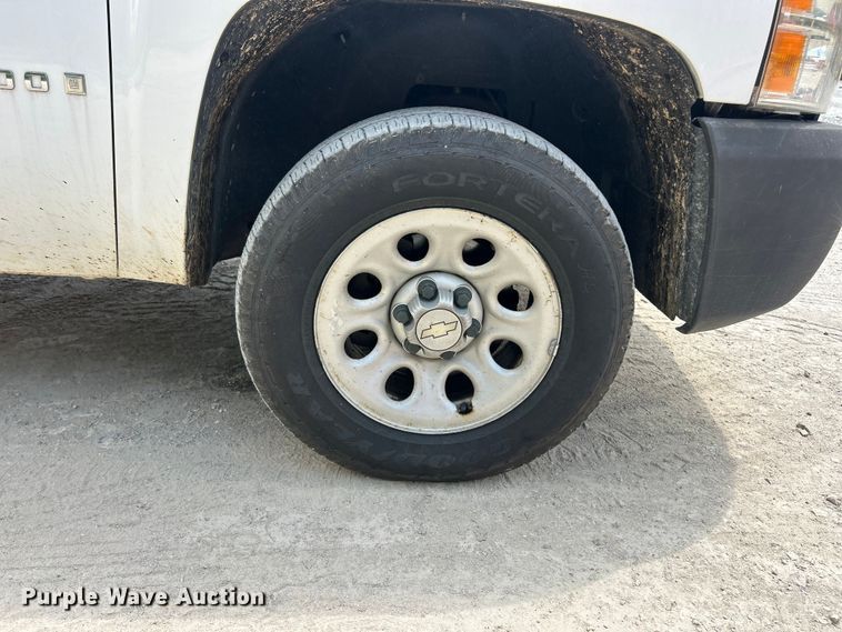 image for item FT6035 2008 Chevrolet Silverado 1500 pickup truck