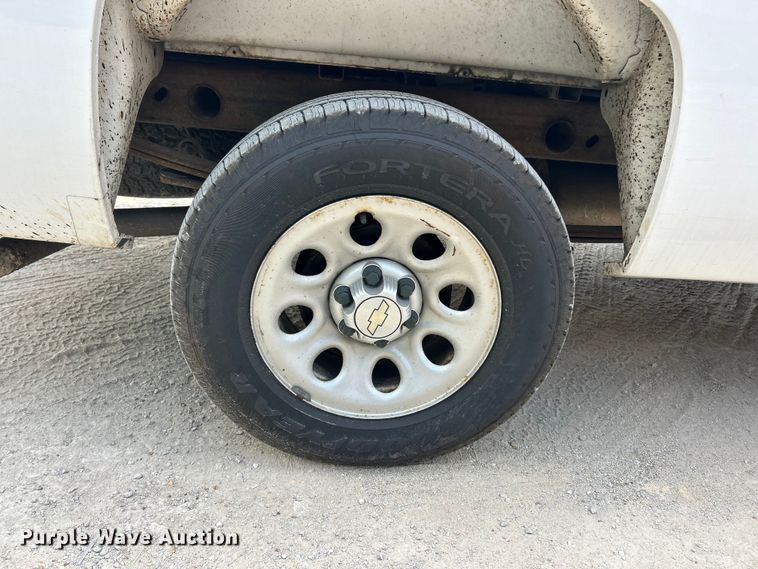 image for item FT6035 2008 Chevrolet Silverado 1500 pickup truck