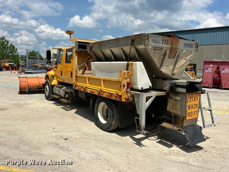image for item FT6036 2006 International 7400 Crew Cab dump truck