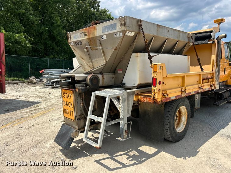 image for item FT6036 2006 International 7400 Crew Cab dump truck