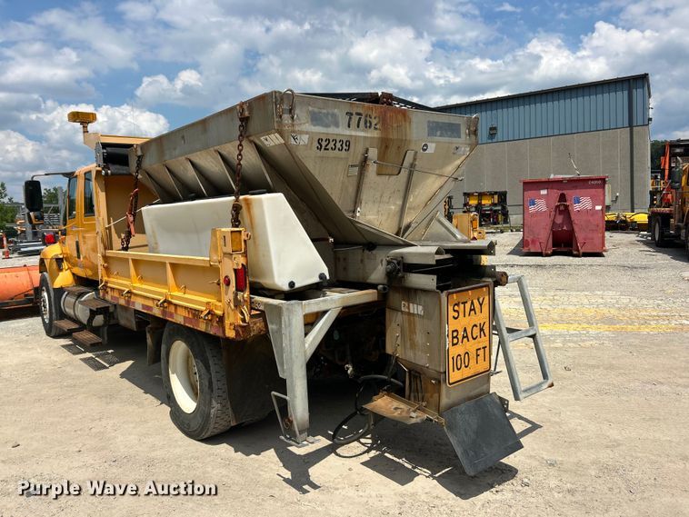 image for item FT6036 2006 International 7400 Crew Cab dump truck