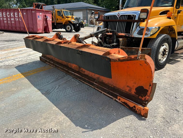 image for item FT6036 2006 International 7400 Crew Cab dump truck