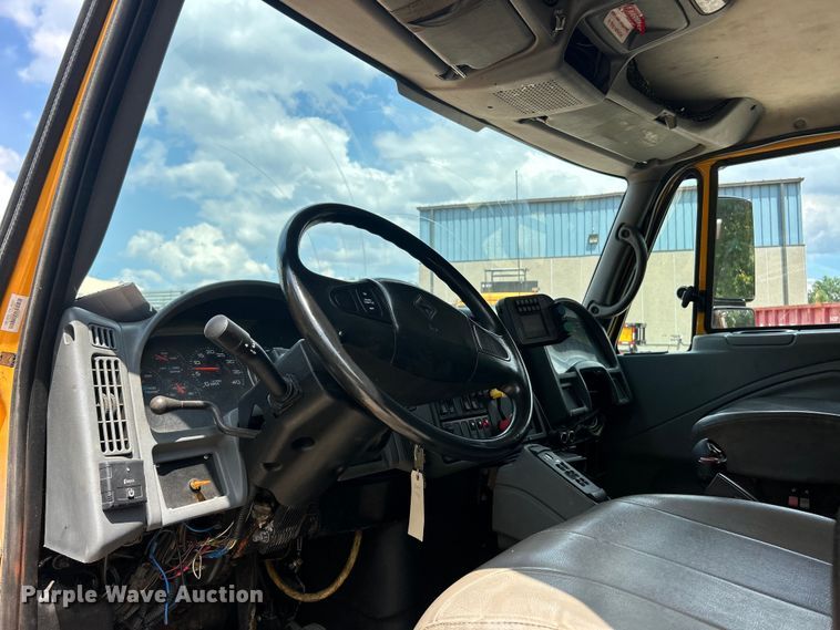 image for item FT6036 2006 International 7400 Crew Cab dump truck