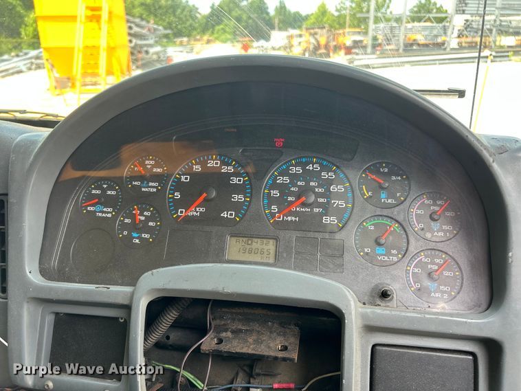 image for item FT6036 2006 International 7400 Crew Cab dump truck