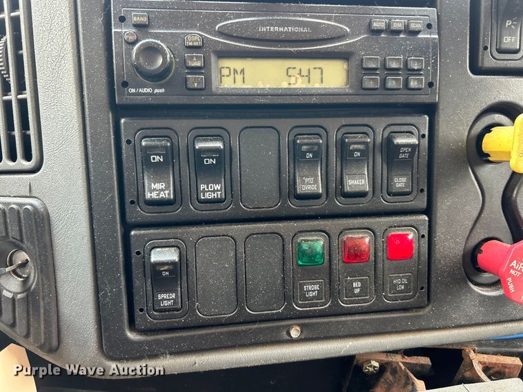 image for item FT6036 2006 International 7400 Crew Cab dump truck