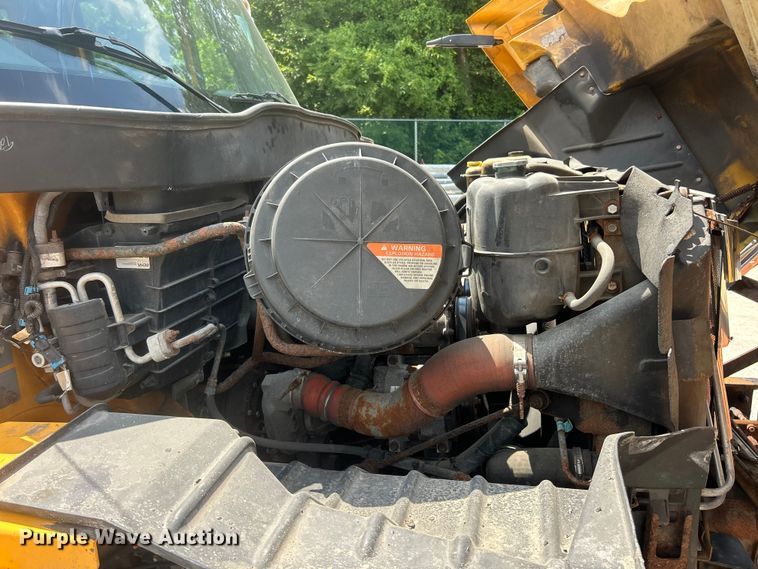 image for item FT6036 2006 International 7400 Crew Cab dump truck