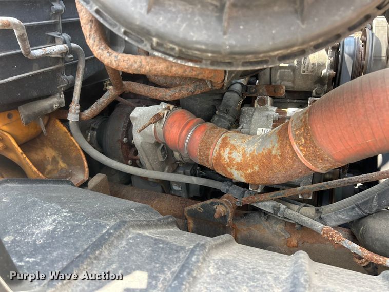 image for item FT6036 2006 International 7400 Crew Cab dump truck