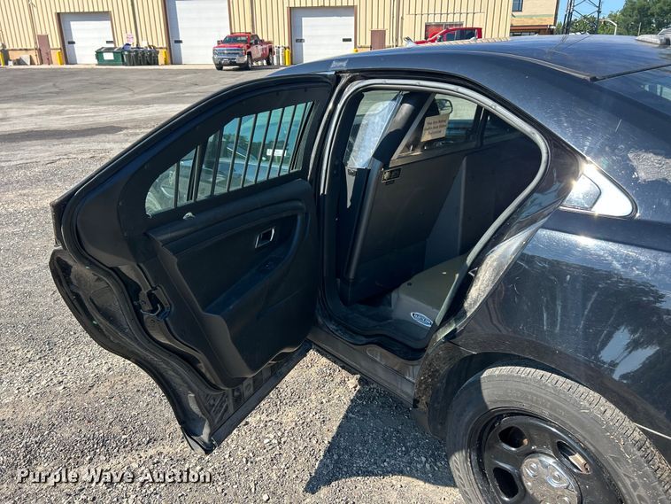 image for item FT6044 2017 Ford Taurus Police Interceptor 