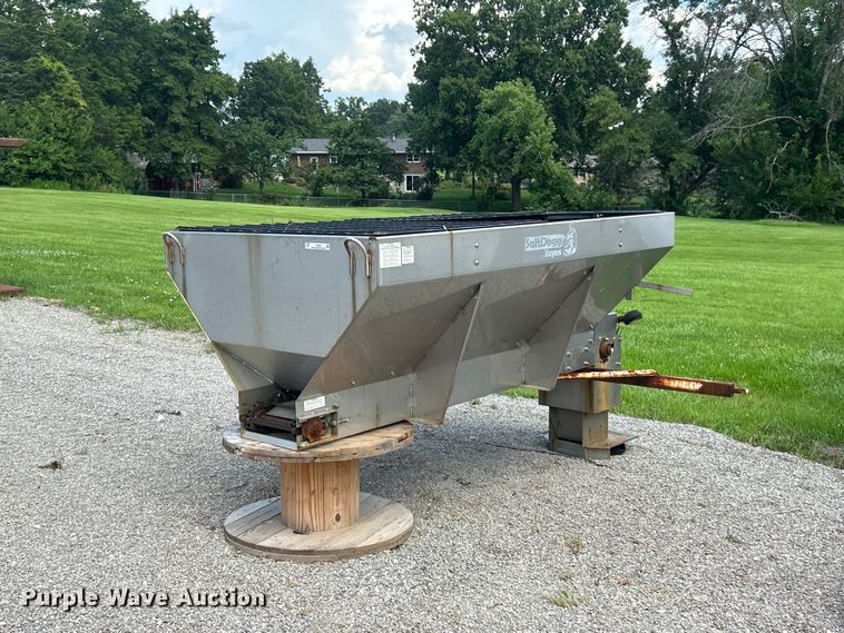 image for item FT6047 Buyers Salt Dog spreader