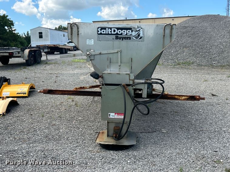 image for item FT6047 Buyers Salt Dog spreader
