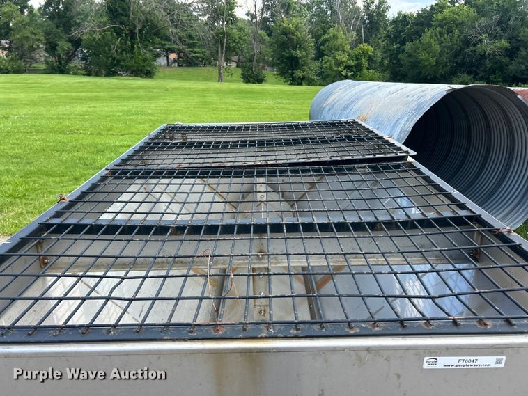 image for item FT6047 Buyers Salt Dog spreader