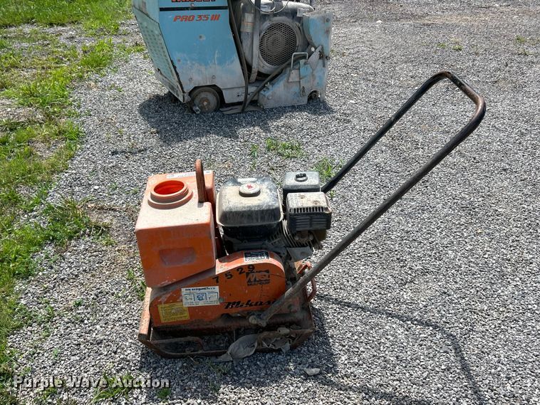 image for item FT6052 Multiquip Mikasa 77 plate compactor