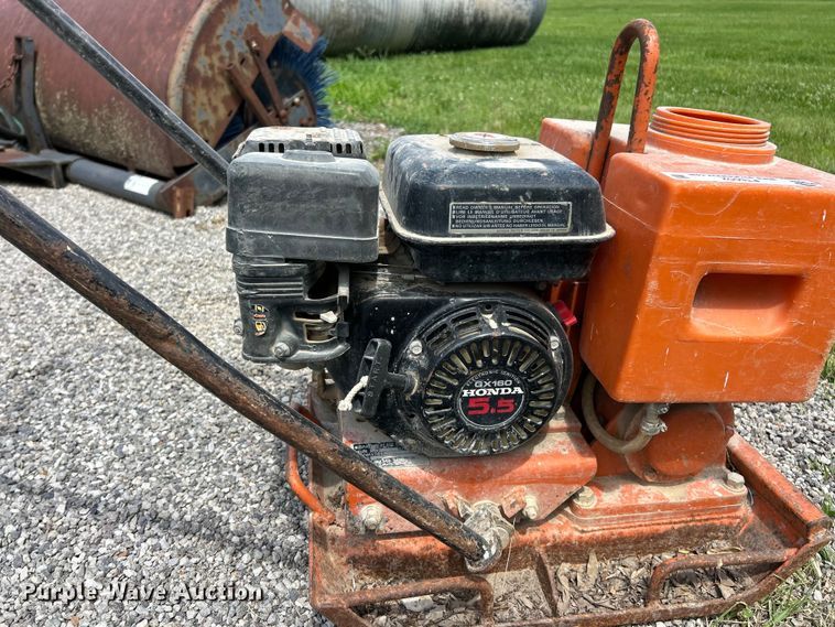 image for item FT6052 Multiquip Mikasa 77 plate compactor