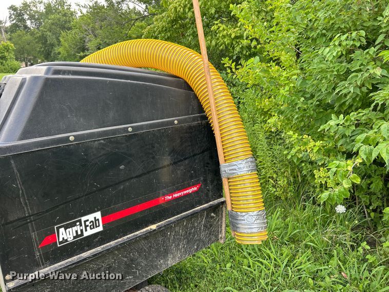 image for item FT6055 Agri-Fab leaf vacuum