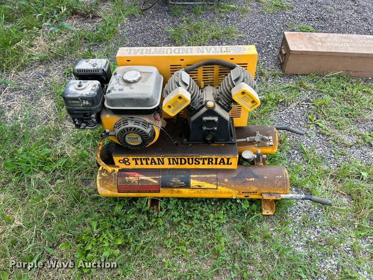 image for item FT6056 Titan air compressor