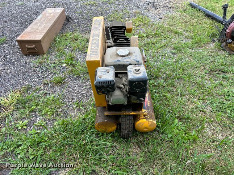 image for item FT6056 Titan air compressor