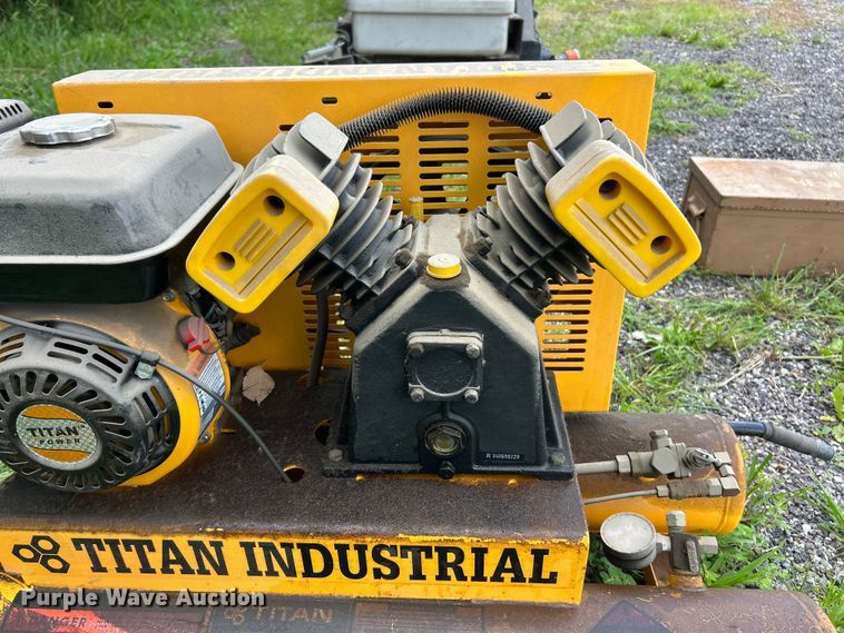 image for item FT6056 Titan air compressor