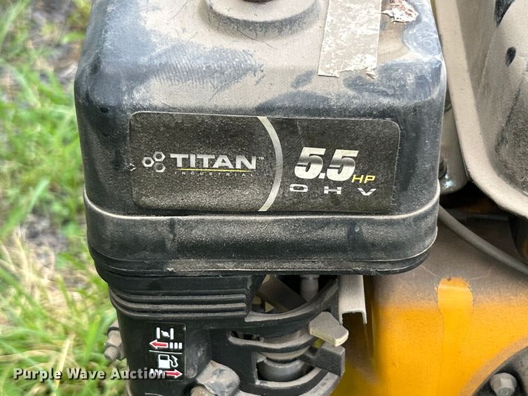image for item FT6056 Titan air compressor