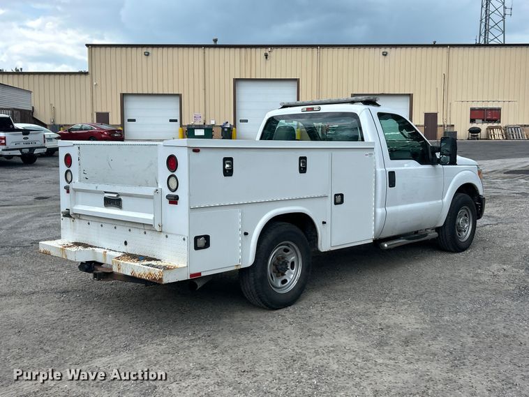 image for item FT6065 2016 Ford F250 Super Duty XL utility bed pickup truck