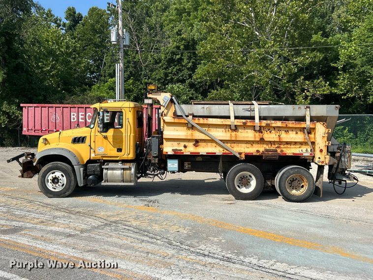image for item FT6075 2010 Mack GU713 dump truck