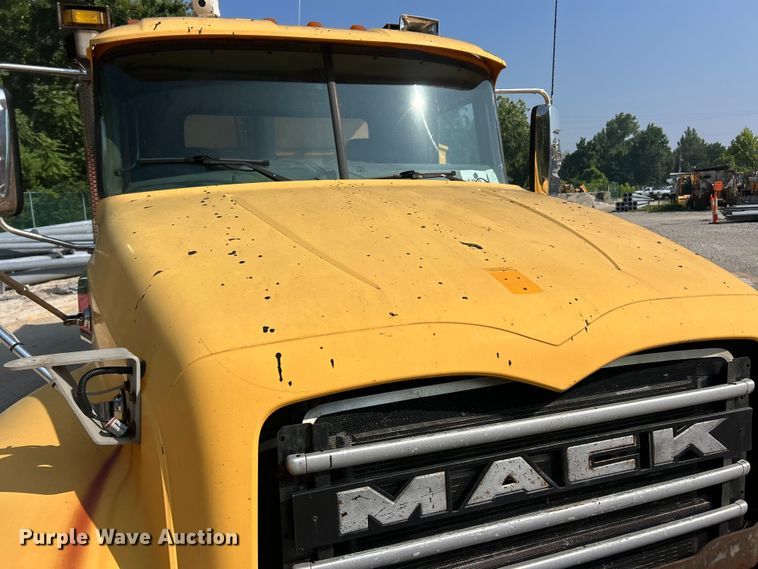 image for item FT6075 2010 Mack GU713 dump truck