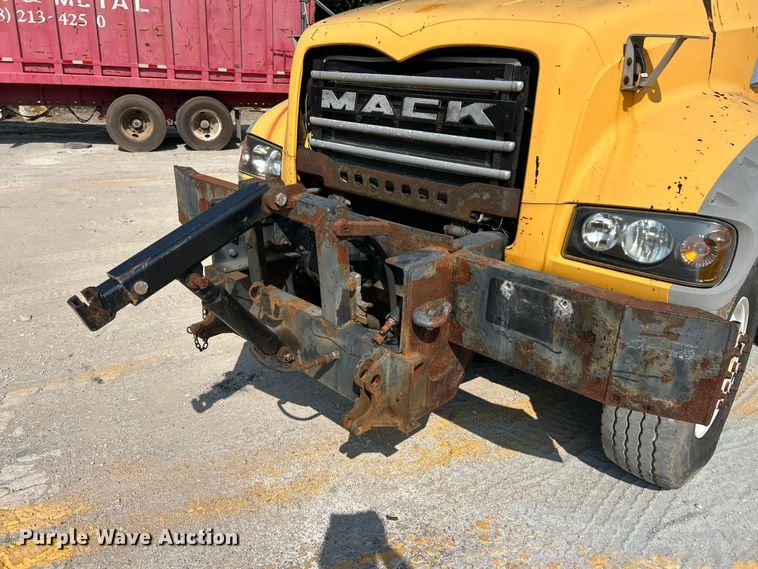 image for item FT6075 2010 Mack GU713 dump truck