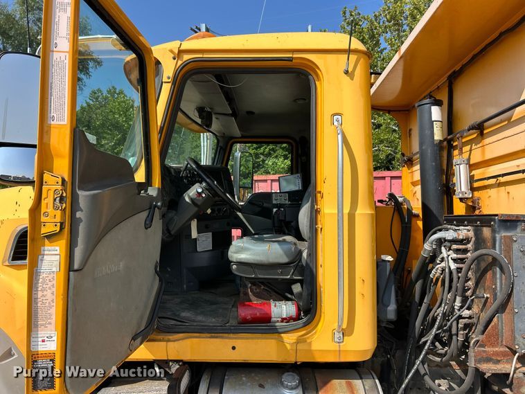 image for item FT6075 2010 Mack GU713 dump truck