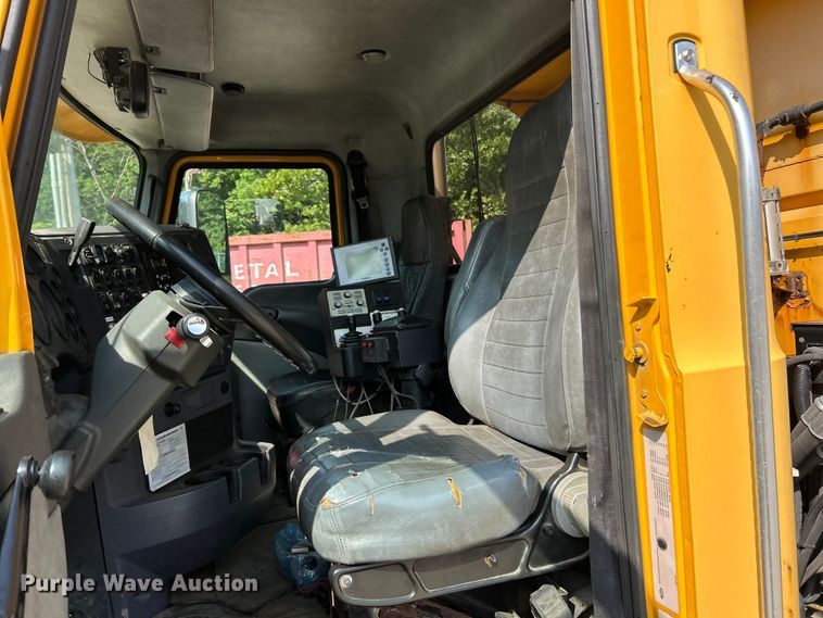 image for item FT6075 2010 Mack GU713 dump truck