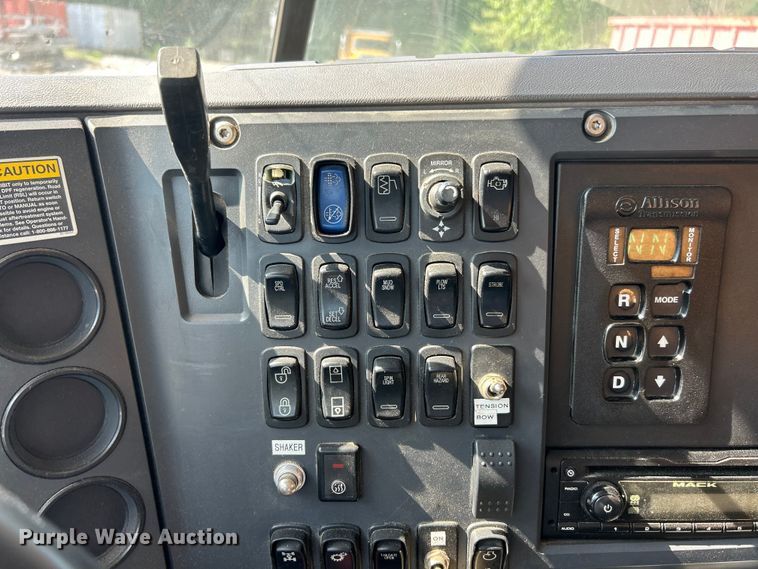 image for item FT6075 2010 Mack GU713 dump truck
