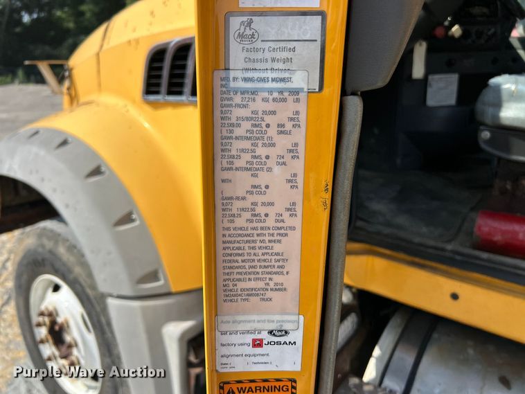 image for item FT6075 2010 Mack GU713 dump truck