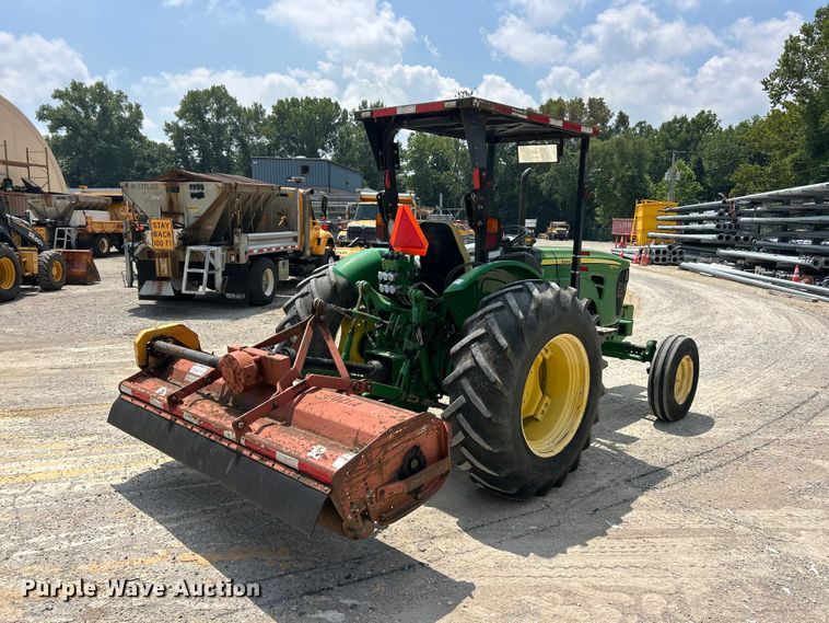 image for item FT6077 2010 John Deere 5075M tractor