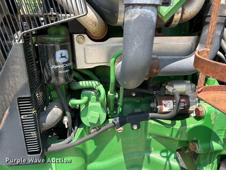 image for item FT6077 2010 John Deere 5075M tractor