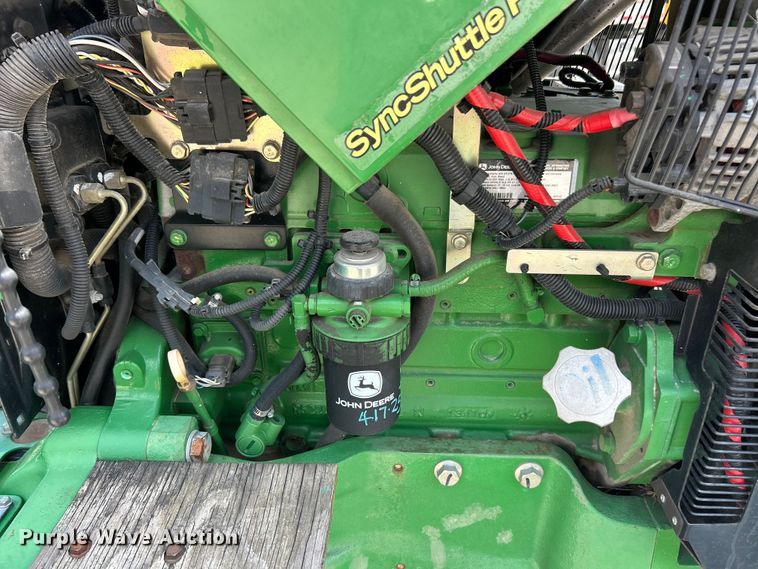 image for item FT6077 2010 John Deere 5075M tractor