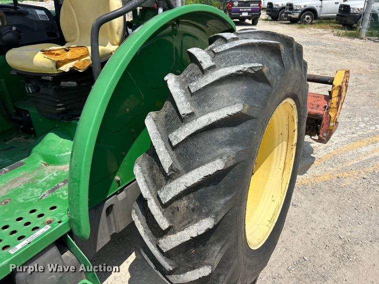 image for item FT6077 2010 John Deere 5075M tractor