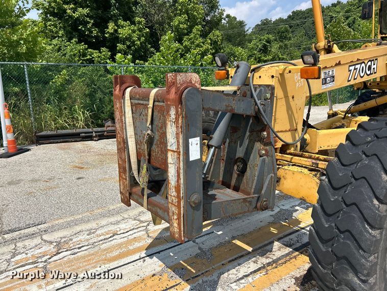 image for item FT6078 2000 John Deere 770CH motor grader