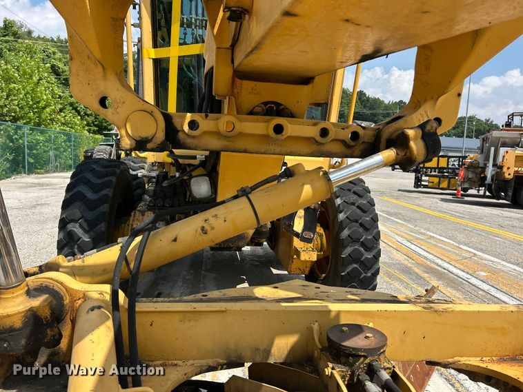 image for item FT6078 2000 John Deere 770CH motor grader