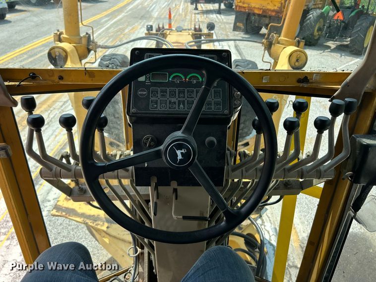 image for item FT6078 2000 John Deere 770CH motor grader