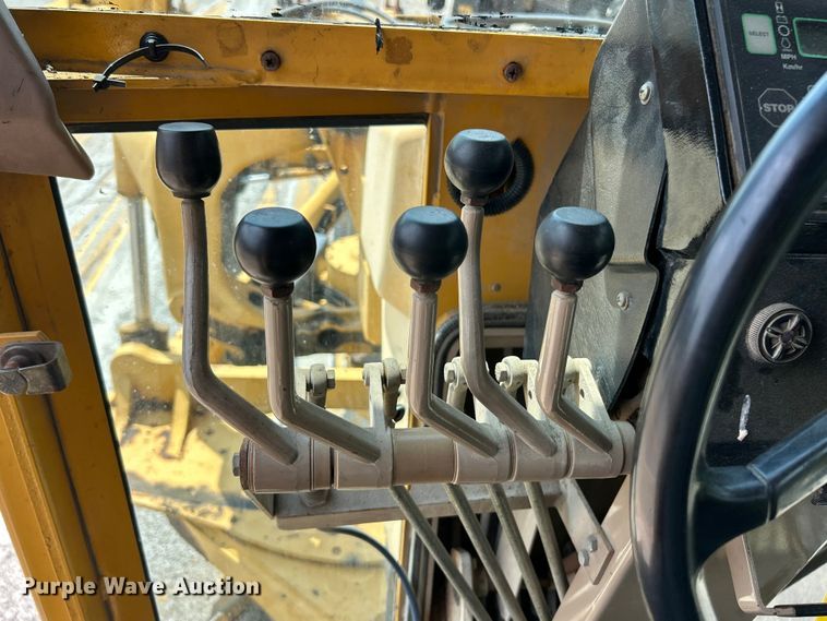 image for item FT6078 2000 John Deere 770CH motor grader