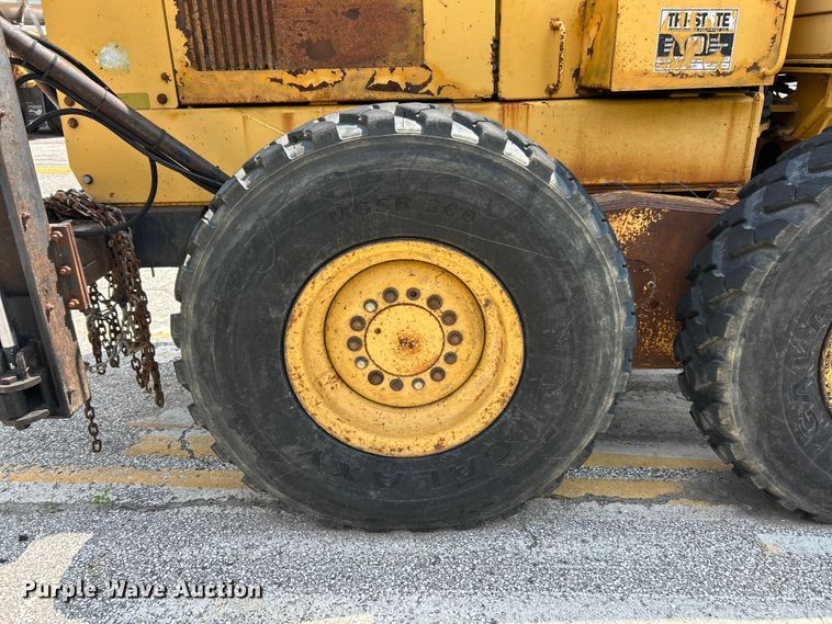image for item FT6078 2000 John Deere 770CH motor grader