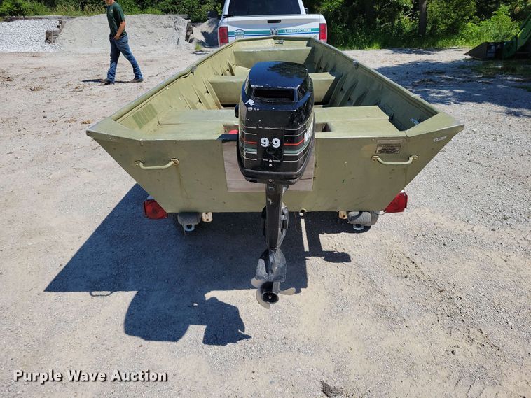 image for item FU0034 1987 Lowe boat